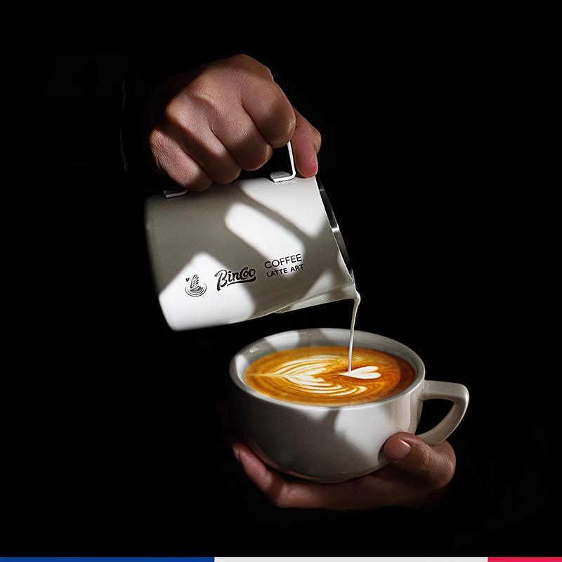 Jarra de Acero Inoxidable de 4 - Barista Milk Jug reseña y precio